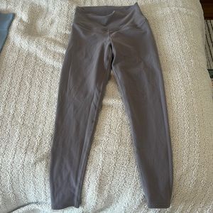 Alo Airbrush leggings